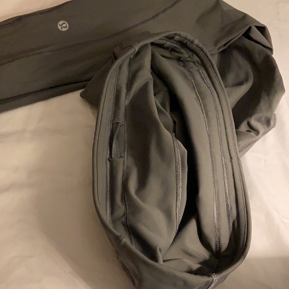Lululemon - Picture 4 of 4